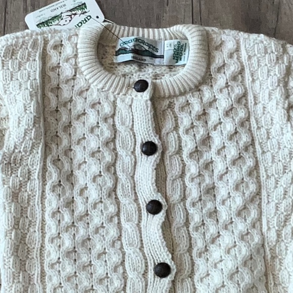 Aran Crafts Aran Sweater NEW 6-7 yrs - Picture 4 of 4